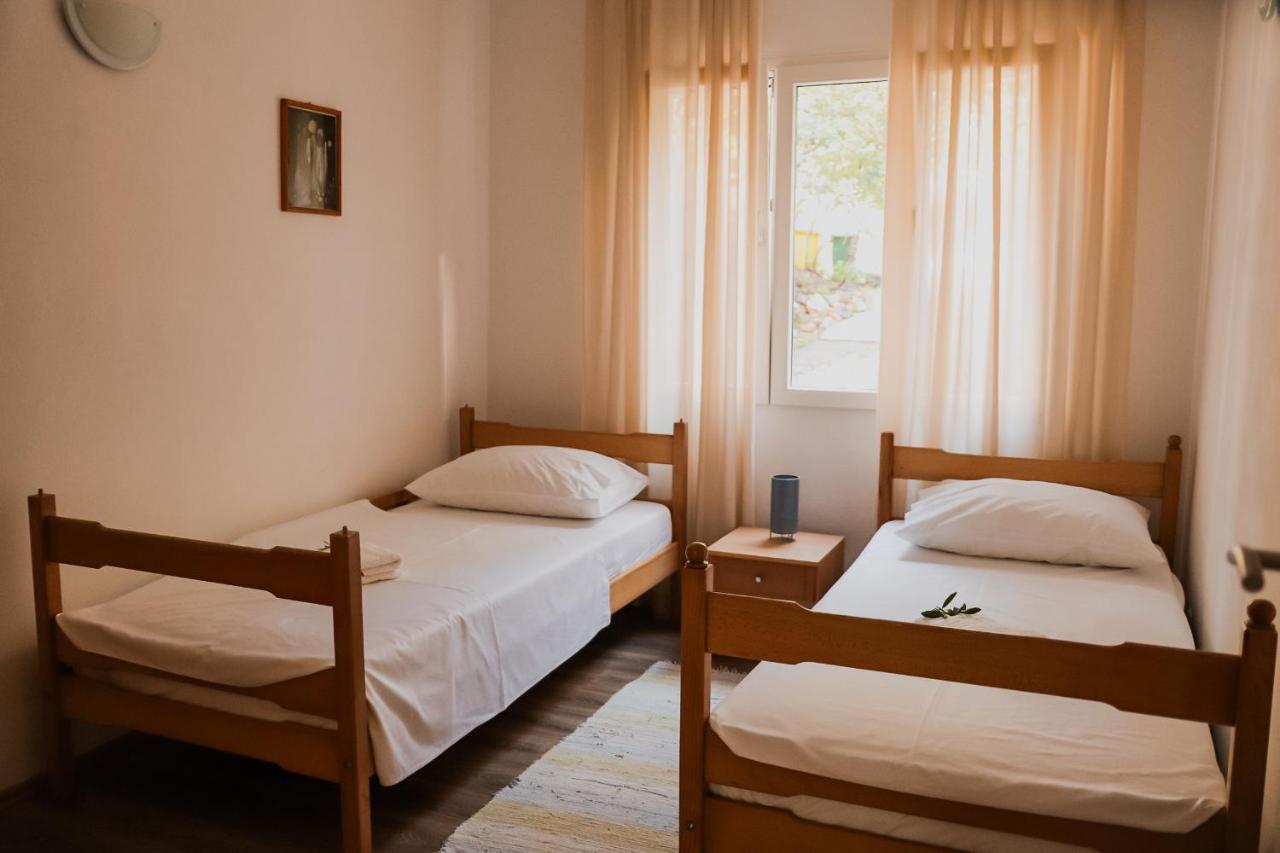 Apartments Prce 奥瑞比克 外观 照片